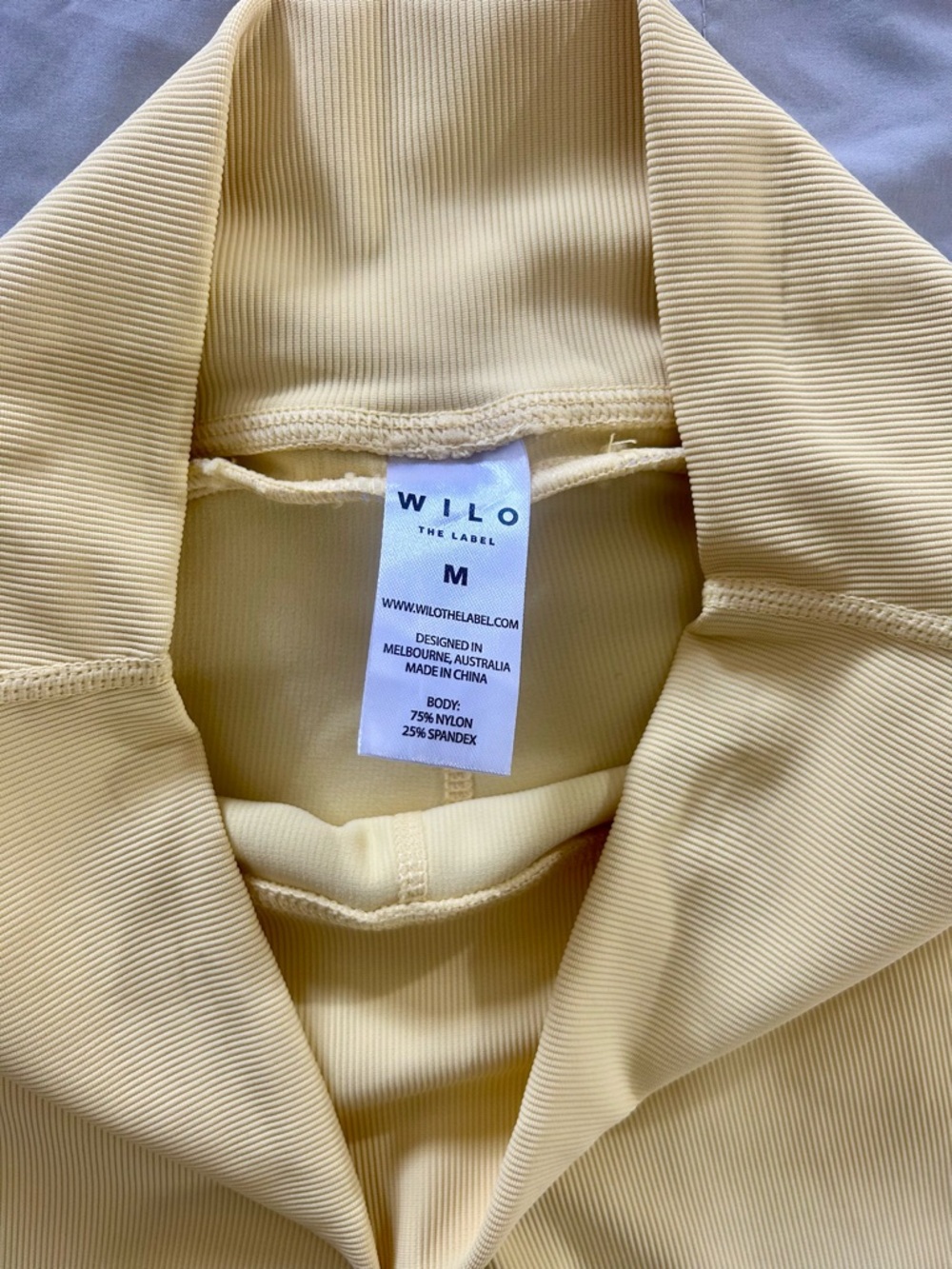 Wilo The Label Butter Yellow High-Rise Women’s Leggings Size Medium - Picture 10 of 11